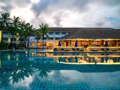 Piscina del hotel Boat Lagoon de NH en Phuket (Tailandia)