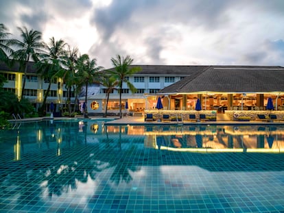 Piscina del hotel Boat Lagoon de NH en Phuket (Tailandia)