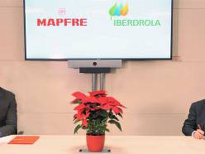 Raul Costilla, director comercial de Mapfre Iberia, y Alfonso Calderón, director comercial de Iberdrola en España.