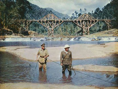 El tinent coronel Nicholson (Alec Guinness) i el coronel Saito (Sessue Hayakawa) en el clímax de 'El pont sobre el riu Kwai', de David Lean.