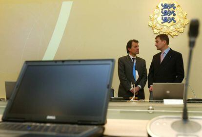 Artur Mas durante su entrevista con Andrus Ansip, primer ministro de Estonia en Tallín en 2008.