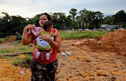 Guerrilleras de Las FARC en su primer Día de la Madre en paz.