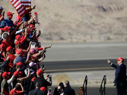 Donald Trump después de un mitin en Arizona el pasado 28 de octubre.