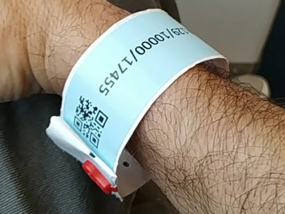 Pulseras y geoperimetraje para que nadie se salte la cuarentena por la Covid-19