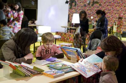 Un espai del M&oacute;n Llibre en l&#039;edici&oacute; de l&#039;any passat.