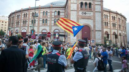 Asistentes al Tarraco Arena, donde se celebró un acto de campaña en favor de referéndum ilegal.