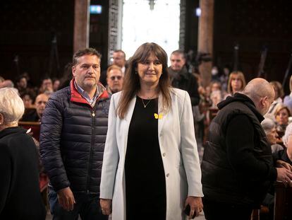 Laura Borràs estuvo este lunes en el acto de reconocimiento de los cantautores Joan Manuel Serrat y Maria del Mar Bonet como doctores honoris causa por la Universidad de Barcelona.
