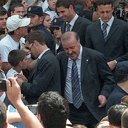 Del Bosque, junto a los jugadores del Real Madrid celebraba el triunfo de la Liga.