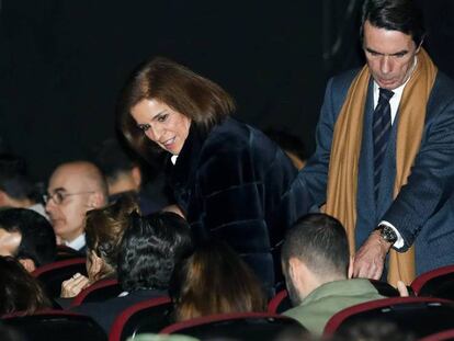 José María Aznar y Ana Botella, a su llegada al concierto de Carla Bruni en el Teatro Nuevo Apolo de Madrid.