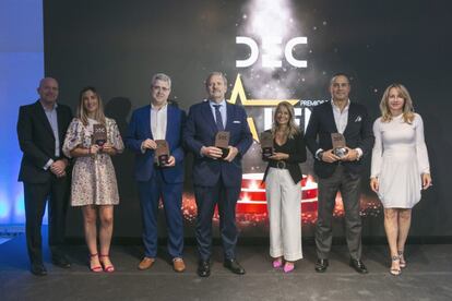 Los VIII Premios DEC han reconocido a Estrella Galicia como mejor marca en experiencia de cliente; a Juan Abarca, de Hospitales HM, como mejor directivo del año; y al Grupo Unísono por ofrecer la experiencia más innovadora. Otros de los premiados fueron Hyundai, KIA y ALSA.