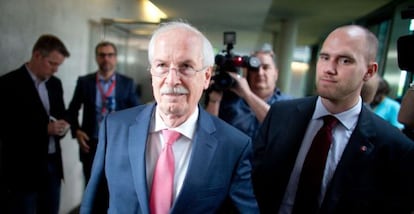 El fiscal general de Alemania, Harald Range, a su llegada al Bundestag en Berlín.