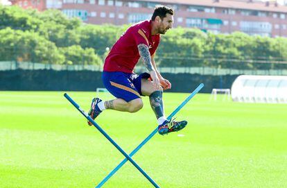 Messi, en un entrenemiento con el Barça