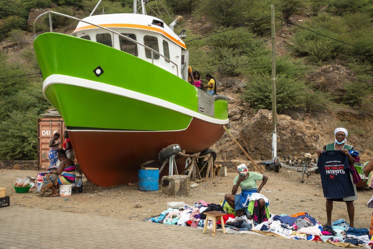 Escena de costa en Praia, la capital de Cabo Verde.