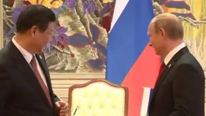 Putin y Xi firman el acuerdo de sumunistro de gas.