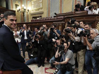 El nuevo presidente del Gobierno, Pedro Sánchez, su vida política en imágenes