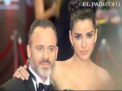 Todo preparado para la edición de los Premios Goya. La de este año será una gala más especial que de costumbre. A la importancia de cumplir 25 años se suma la polémica mediática que durante semanas ha rodeado al todavía director de la Academia de Cine, Álex de la Iglesia. Su intento de dimisión por su oposición a la "Ley Sinde" marcará la velada de esta noche. Entre los rostros conocidos que han posado en el photocall estaban Imanol Arias, Mario Casas, Andrés Pajares, Verónica Forqué, Silvia Abasacal, entre muchos otros. <strong>Especial: <a href="http://www.elpais.com/especial/premios-goya/">Premios Goya</a></strong>