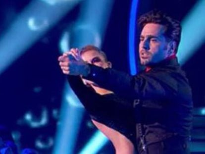 Está Televisión Española empeñada en encontrar el talento allá donde esté. Incluso donde no. Ahora lo hace en los pies de famosos que antes no se habían dedicado al baile