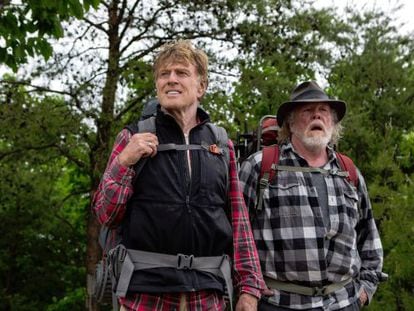 Robert Redford y Nick Nolte, en una imagen de 'A walk in the woods'.