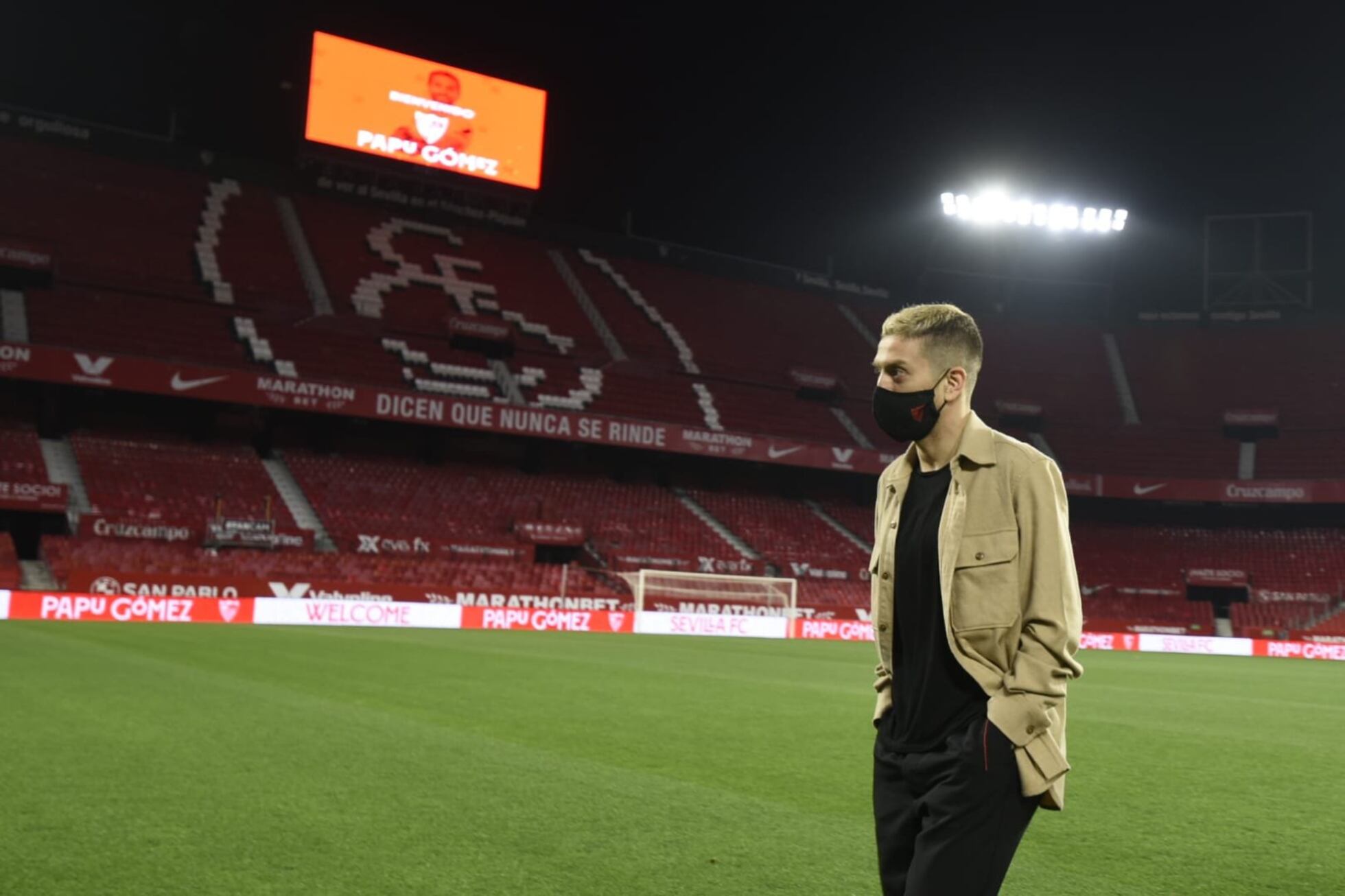 El Sevilla Ficha A Papu Gomez Deportes El Pais