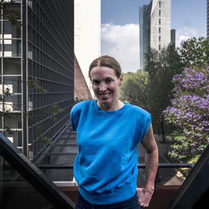 La arquitecta Tatiana Bilbao en su estudio de Ciudad de México el día 17 de abril de 2023. Bilbao ha diseñado el nuevo acuario del Puerto de Mazatlan, Sinaloa. 