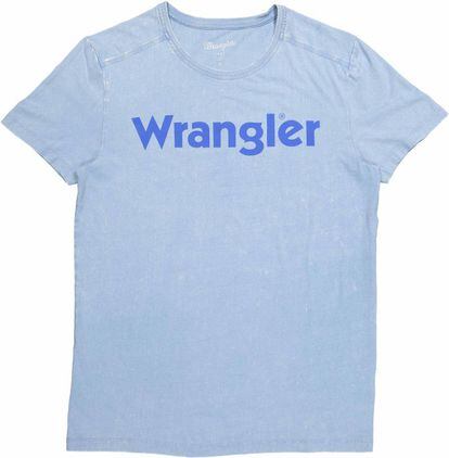 Un clásico. Una buena camiseta es, casi siempre, una apuesta segura. Un ejemplo es este modelo azul de manga corta de Wrangler, hecha en algodón 100% natural y transpirable y de corte ajustado.