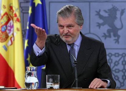 Iñigo Méndez de Vigo durant la roda de premsa posterior al Consell de Ministres.