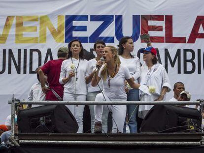 Esposas de los presos venezolanos, durante la marcha
