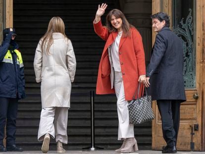 Laura Borràs llegaba al Tribunal Superior de Justicia de Cataluña, donde este lunes ha prestado declaración durante el juicio por supuesta corrupción.