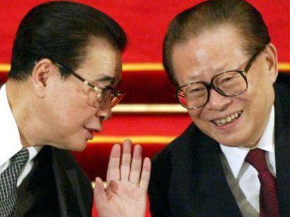 Li Peng (izq.) y Jiang Zemin (der.), foto de archivo