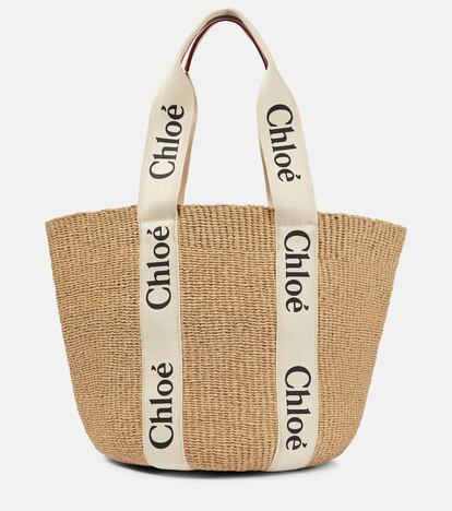 Fabricado a mano por mujeres artesana keniatas, la propuesta de Chloe nos traslada a un beach club frente al mar o una comida en la ciudad. Una inversión con la que celebrar esta rentrée. 575 euros.