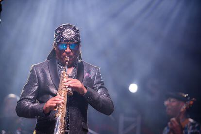 El saxofonista Marion Meadows durante Festival Anual de Jazz Riverfront.