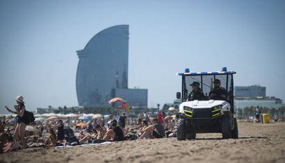 Patrulla de la Unidad de Playas de la Guardia Urbana de Barcelona