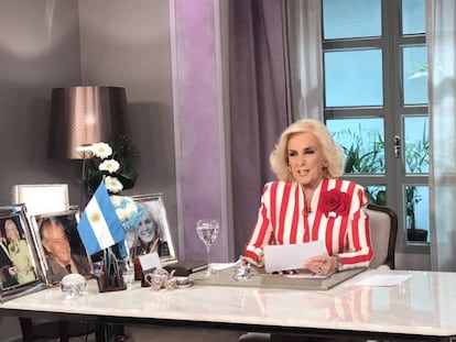 Mirtha Legrand, en el set de su programa de televisión, 'La noche de Mirtha', en 2019.