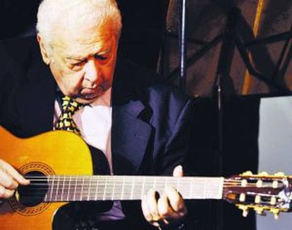 Ubaldo de L&iacute;o, guitarrista de tango.