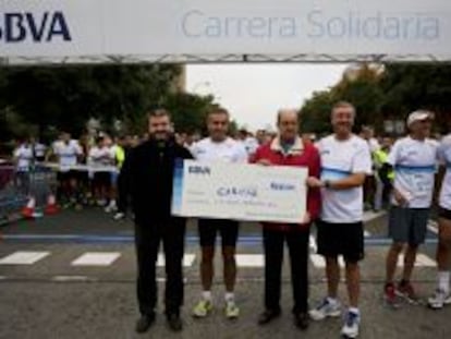 BBVA recauda 160.000 euros para Cáritas con una maratón