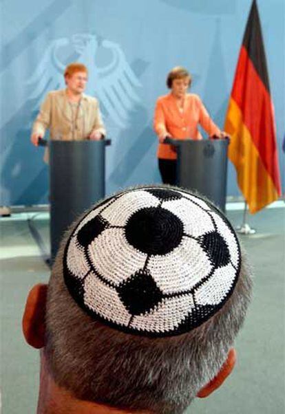 Un periodista judío, tras la reunión de las presidentas de Alemania y Finlandia.