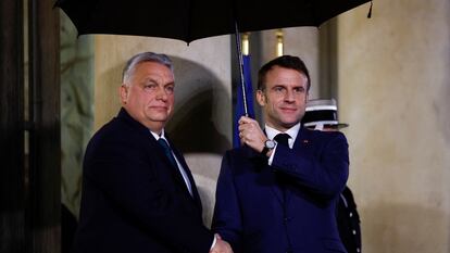 Viktor Orbán y Emmanuel Macron, este jueves en el Elíseo.