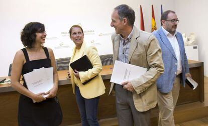 Laura P&eacute;rez, Uxue Barkos, Adolfo Araiz y Jos&eacute; Miguel Nuin. 