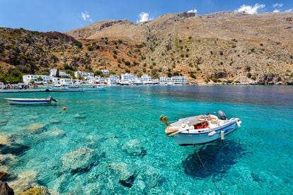 Vista del pequeño pueblo pesquero de Loutro (Creta).