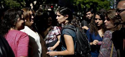 Mariana Mort&aacute;gua, del BE, participa en una protesta por los cortes educativos.