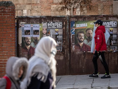 Carteles electorales de Vox en El Espinar (Segovia), el pasado 15 de febrero.