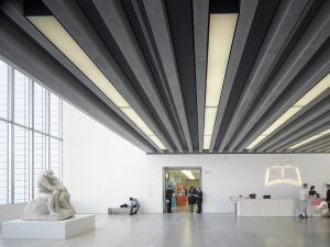 Vestíbulo principal de la galería Turner Contemporary, en Margate, proyecto del estudio David Chipperfield Architects.