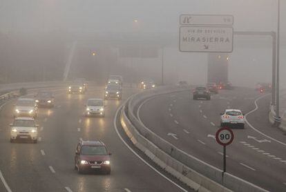 Escasa visibilidad en la entrada a Madrid por la carretera de Colmenar.