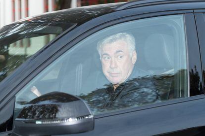 Ancelotti abandona la ciudad deportiva del Bayern despu&eacute;s de firmar el finiquito.