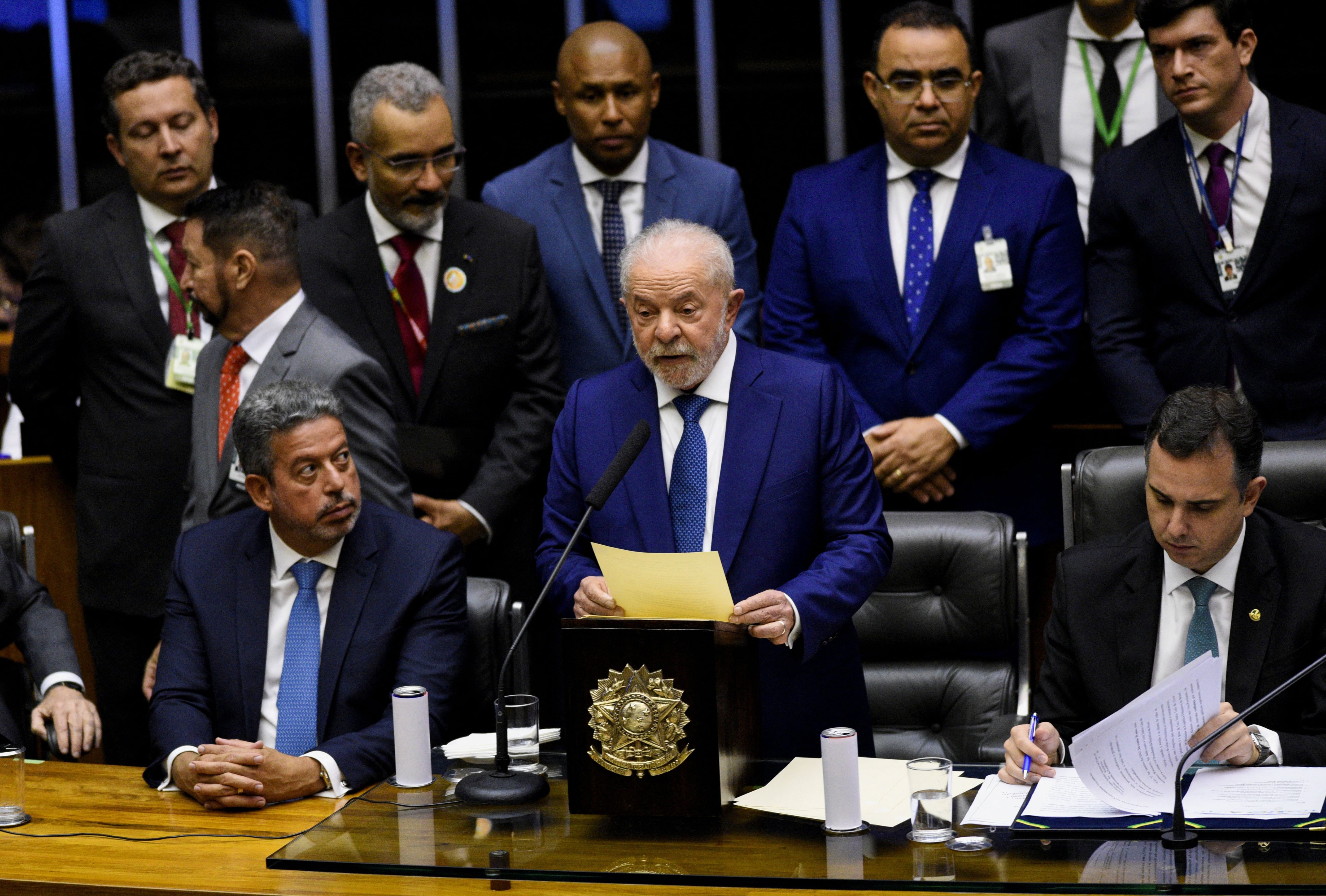 Lula da Silva da su primer discurso como presidente ante el Congreso