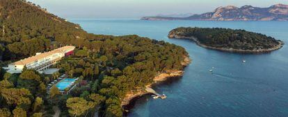 Vista del hotel Formentor en Mallorca, vendido por Barceló a Emin Capital por 165 millones de euros.