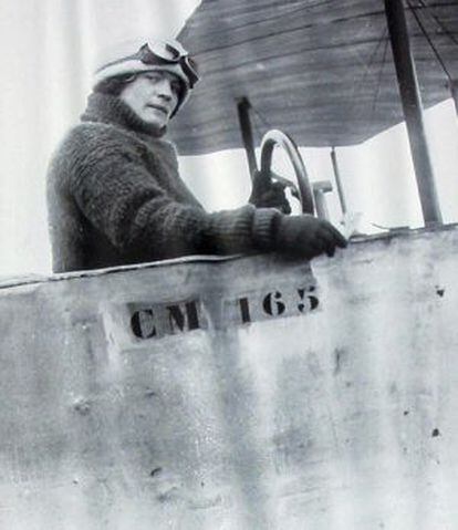 Marthe Richard, en su etapa de aviadora.