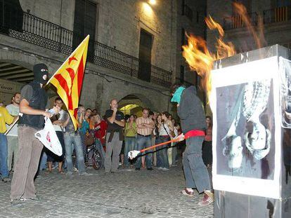Cremen fotos dels Reis a Girona el 2007.
