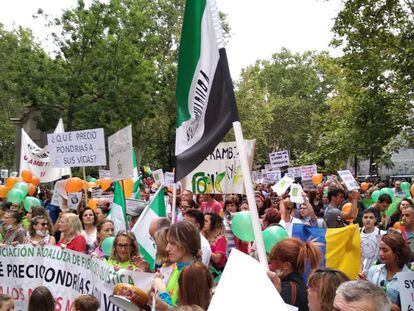 Manifestación convocada este sábado por la Federación Española de Fibrosis Quística en Madrid.