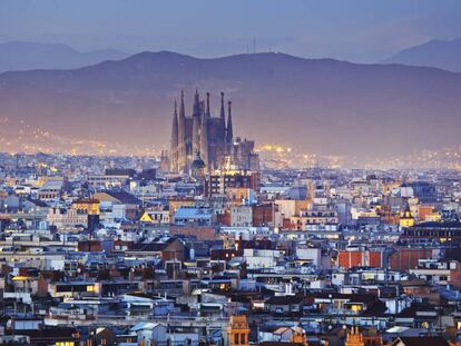 La Sagrada Fam&iacute;lia obre les portes.